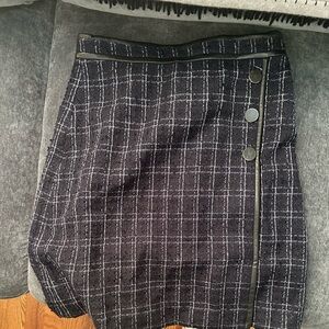 Ann Taylor Black and White Plaid Pencil Skirt